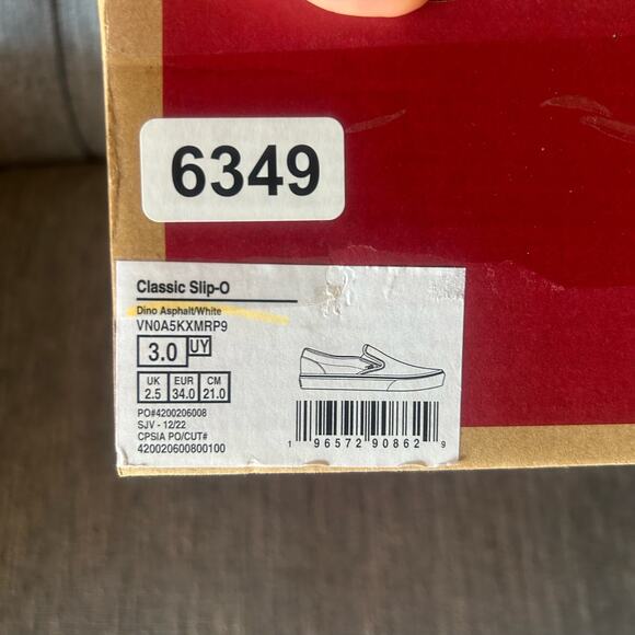 NEW Vans Kids Boys Classic Slip-On Dino Asphalt Low Print Gray Sneaker Shoes 3 - Picture 11 of 11